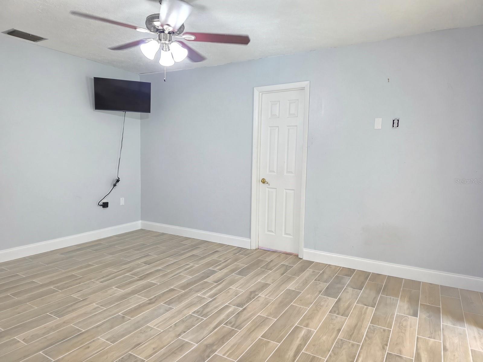 9303 Alice Ln Property Photo 16