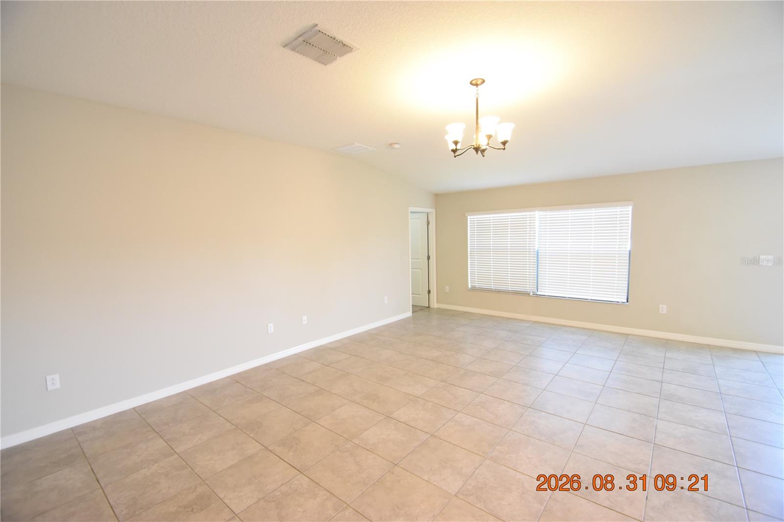 10106 Rosemary Leaf Ln Property Photo 3