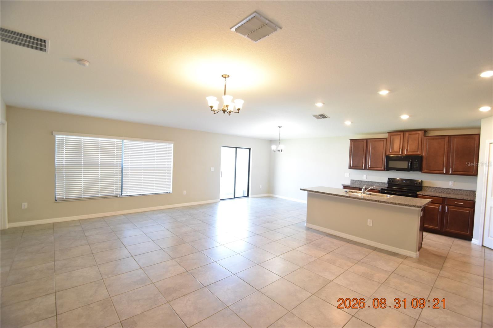 10106 Rosemary Leaf Ln Property Photo 4