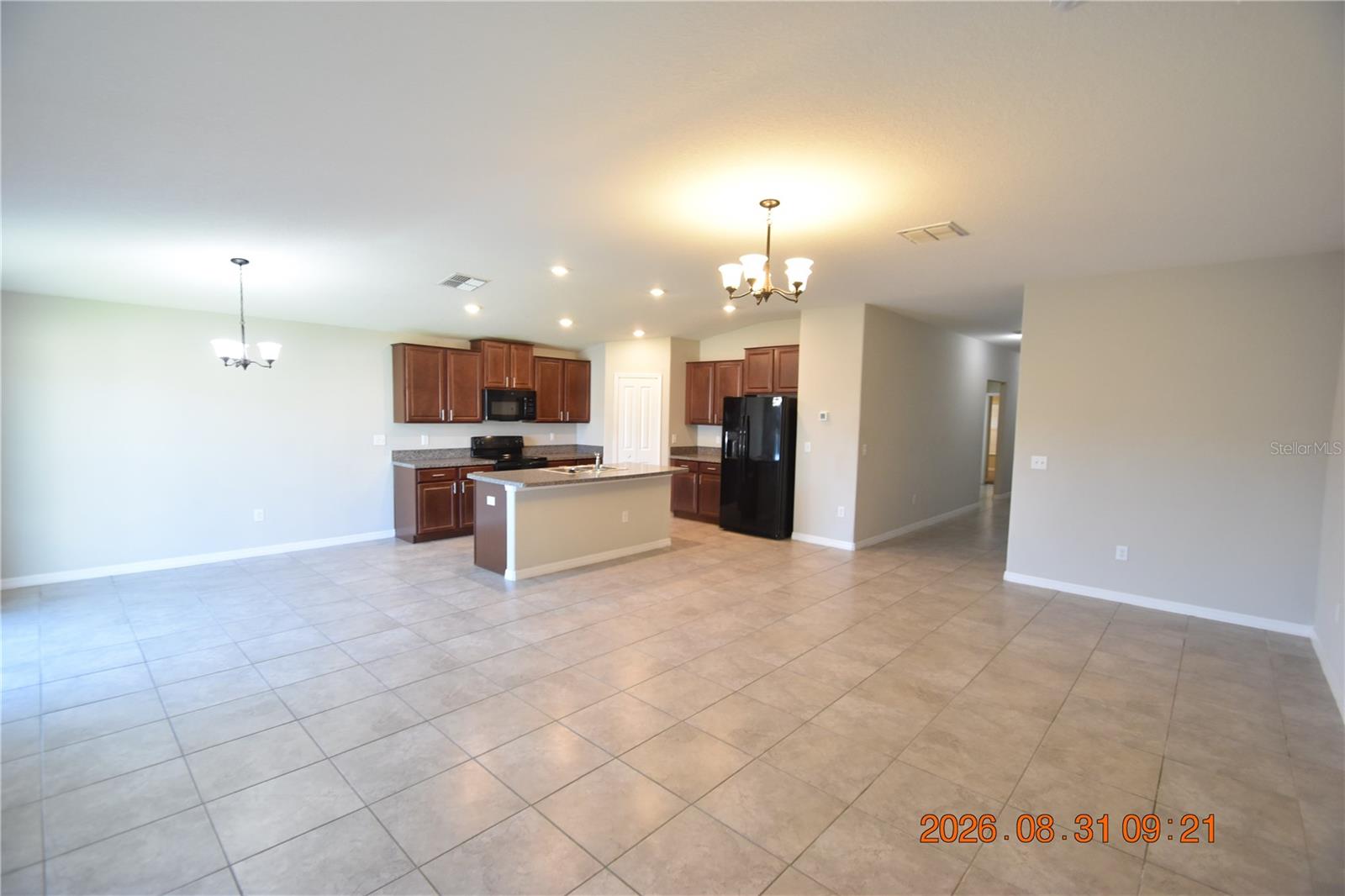 10106 Rosemary Leaf Ln Property Photo 5