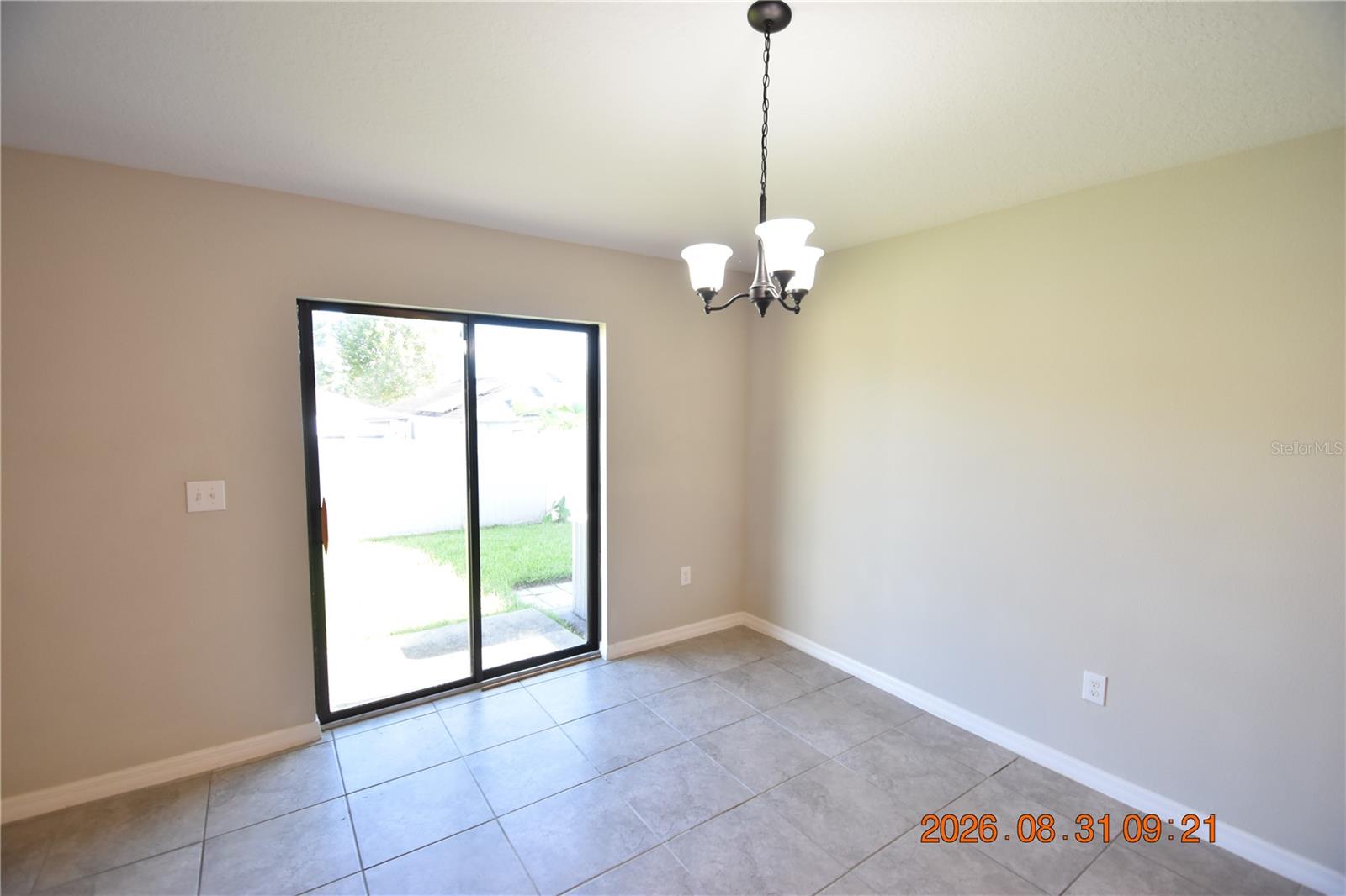 10106 Rosemary Leaf Ln Property Photo 7