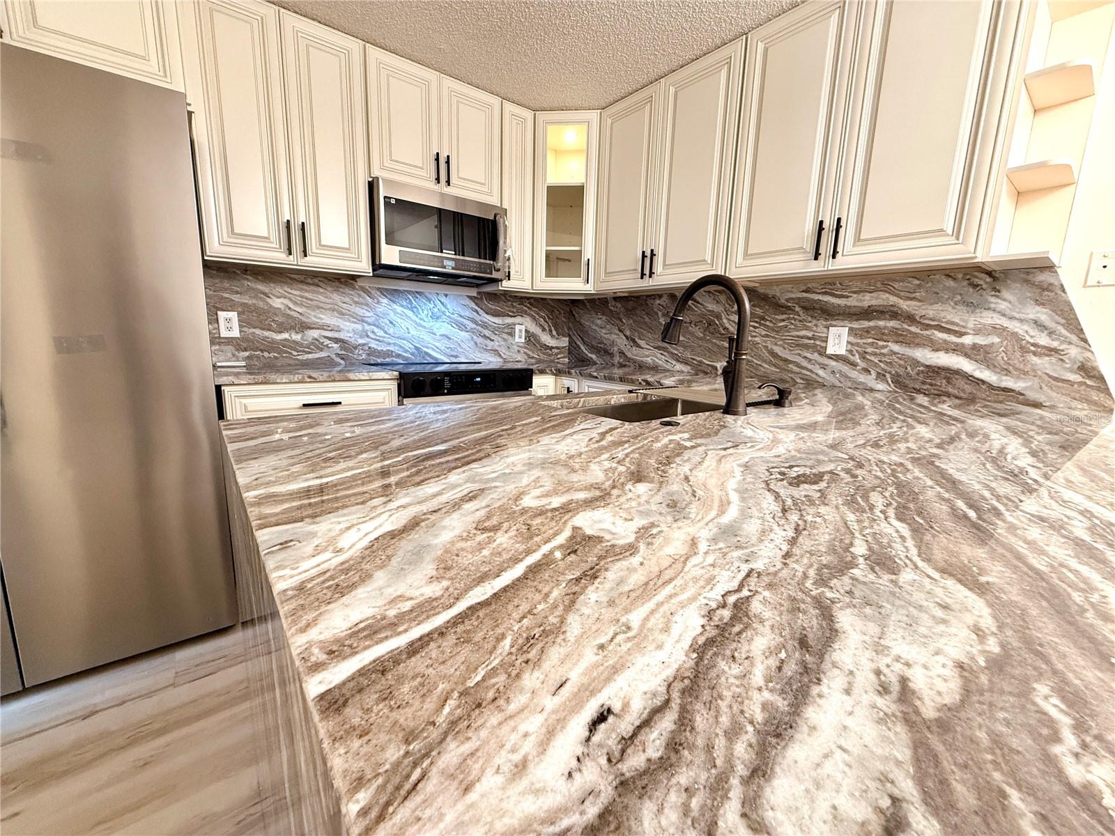 2747 5th Ct Property Photo 11