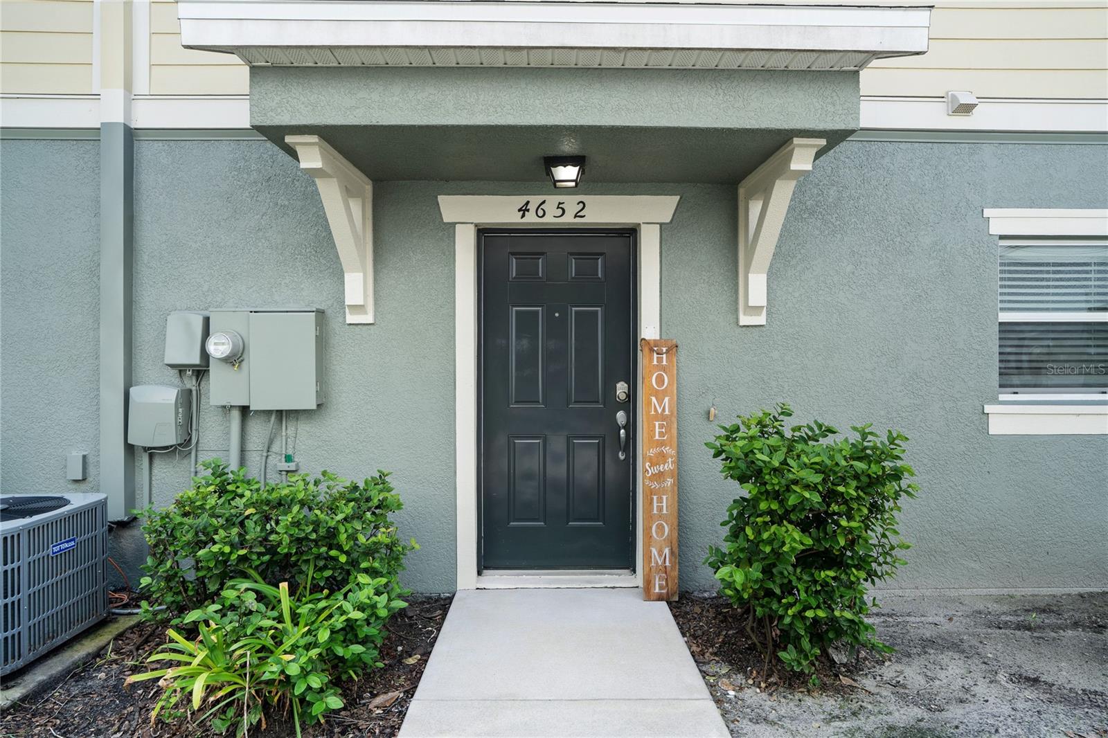 4652 Chatterton Way Property Photo 2