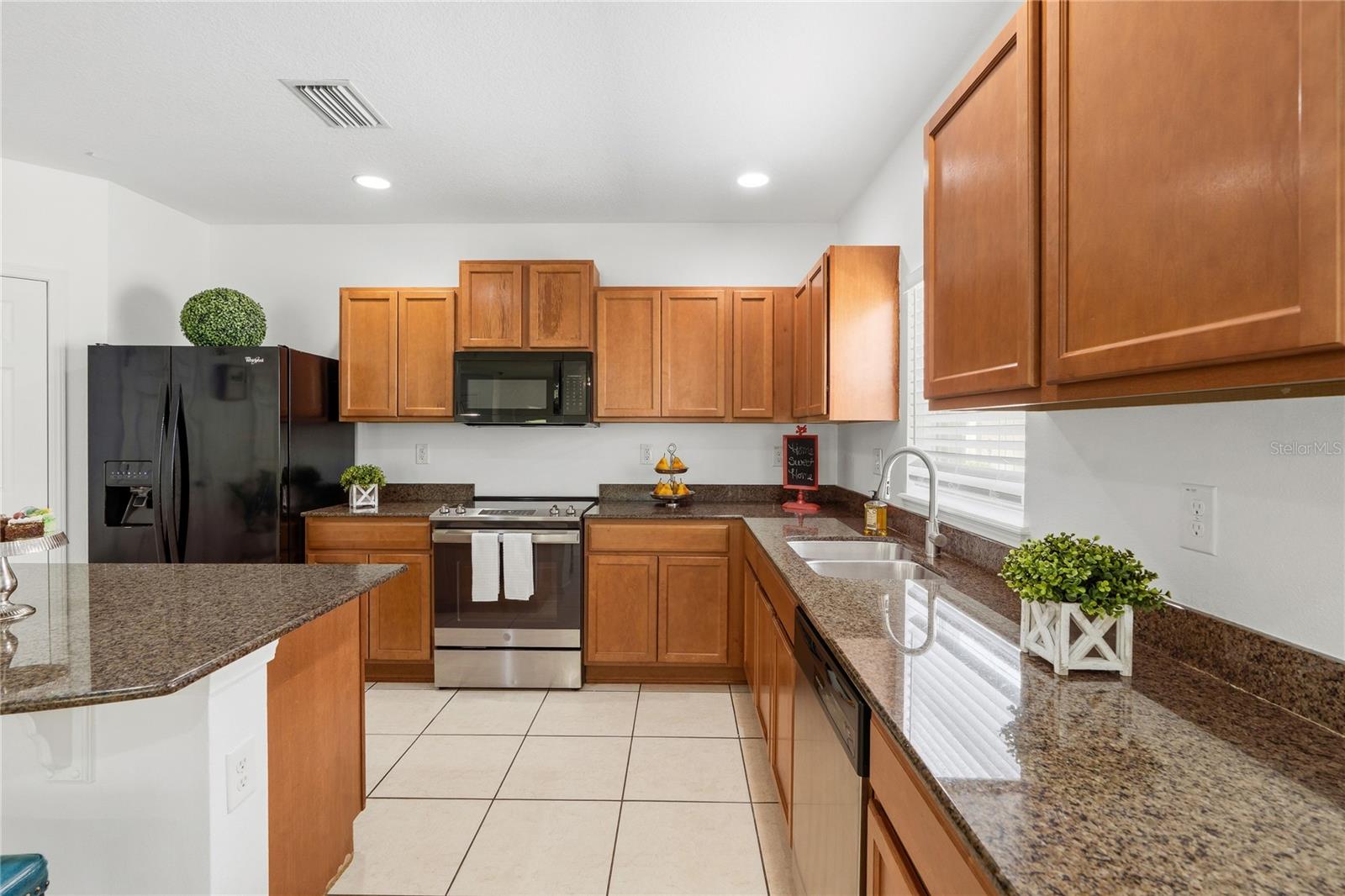 4652 Chatterton Way Property Photo 8