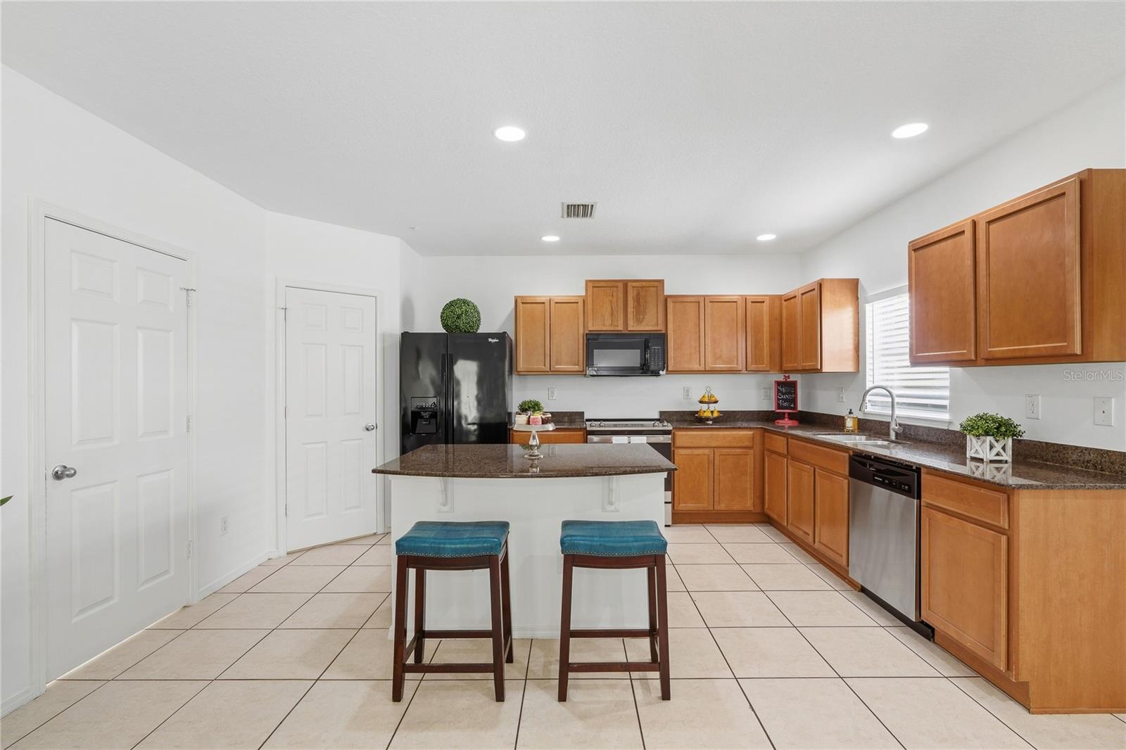 4652 Chatterton Way Property Photo 10