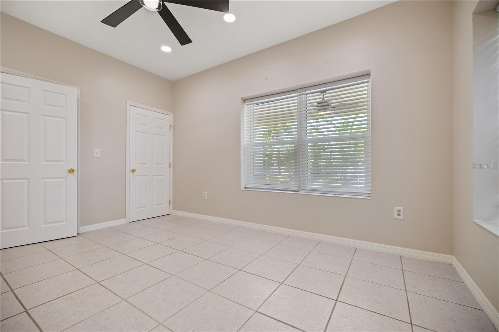 609 E Orange St #609 Property Photo 13