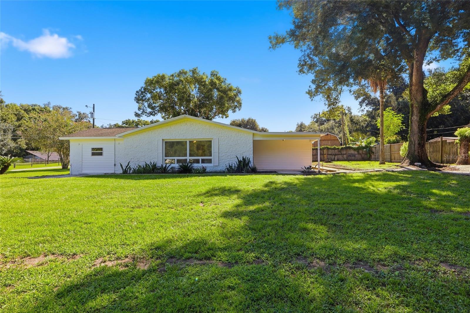 39250 Miramar Dr Property Photo 1