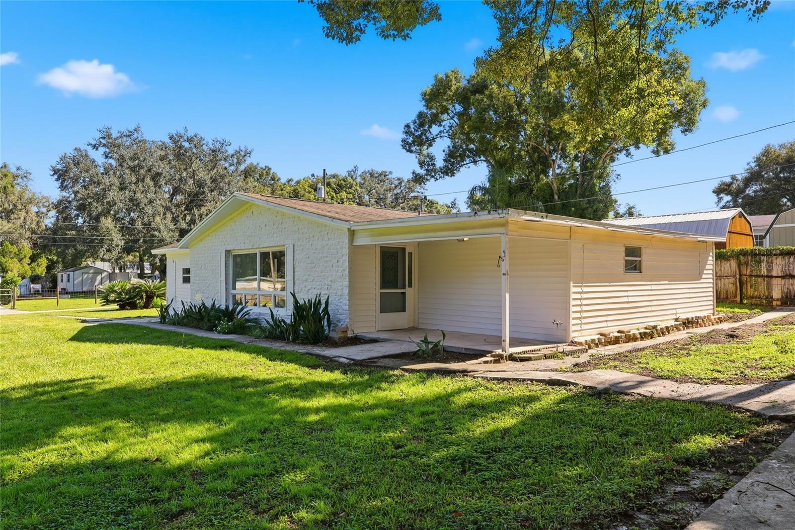 39250 Miramar Dr Property Photo 4