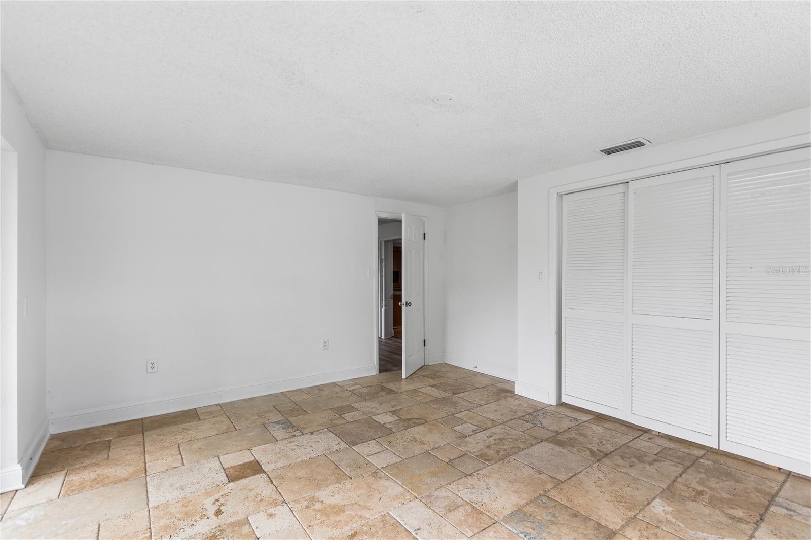 3308 Bainbridge Dr Property Photo 24