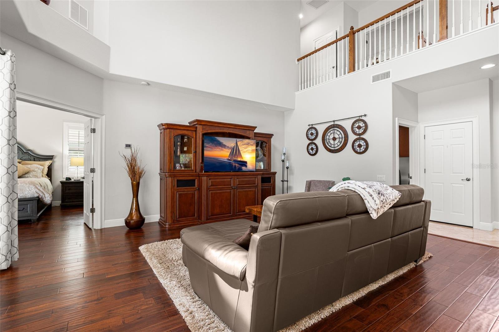 2675 Lakebreeze Ln S Property Photo 16