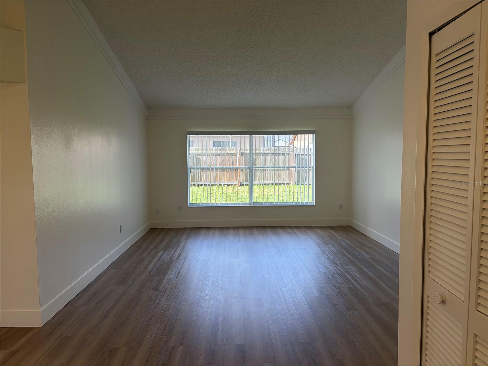 1518 Storington Ave Property Photo 3