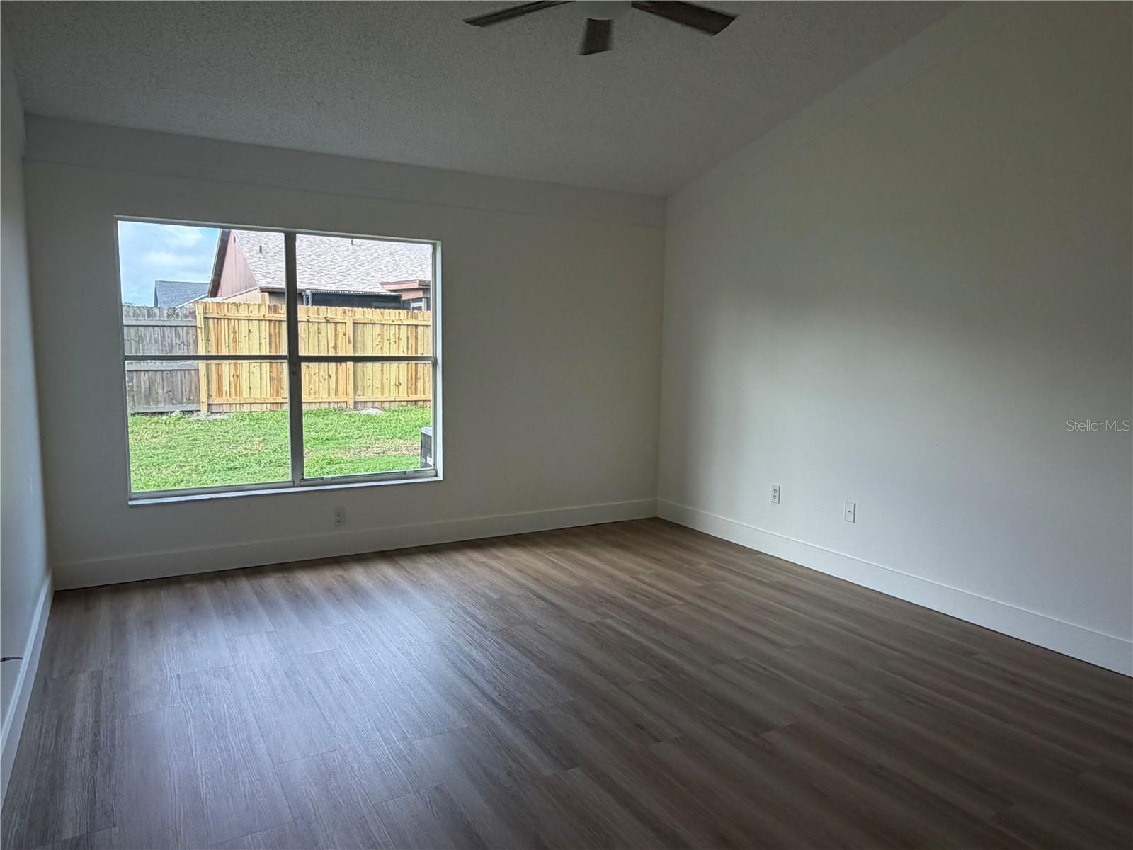 1518 Storington Ave Property Photo 14