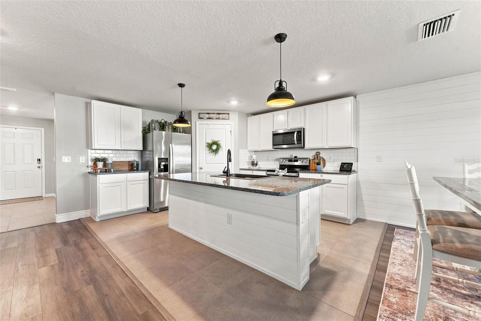 7951 Sail Clover Ln Property Photo 10