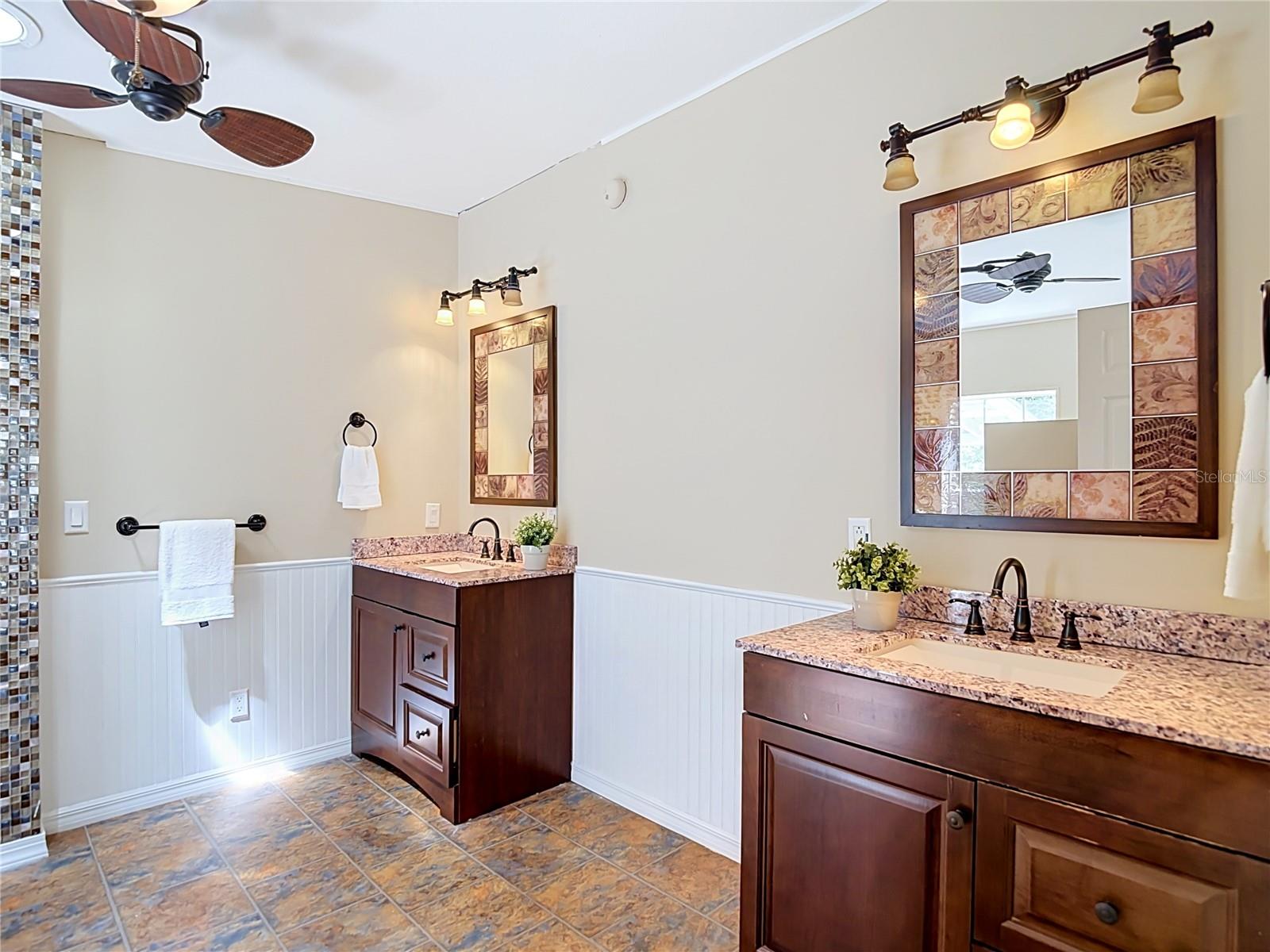 17235 Carlesimo Ave Property Photo 23