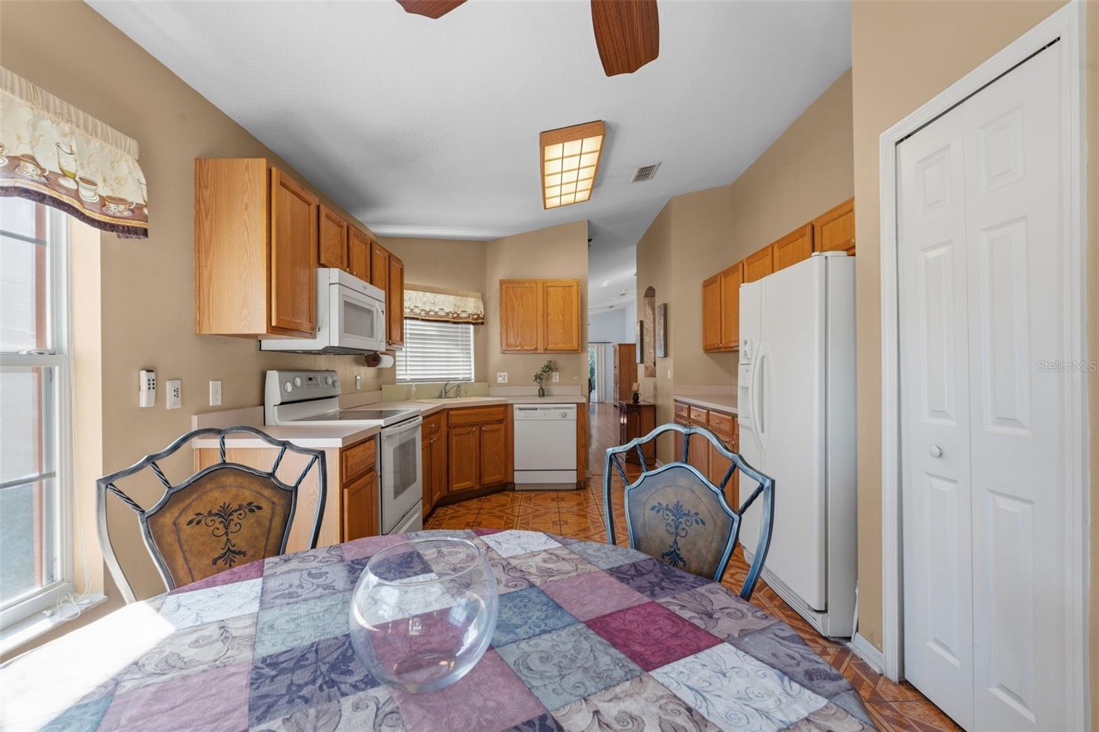566 Vineyard Way Property Photo 19