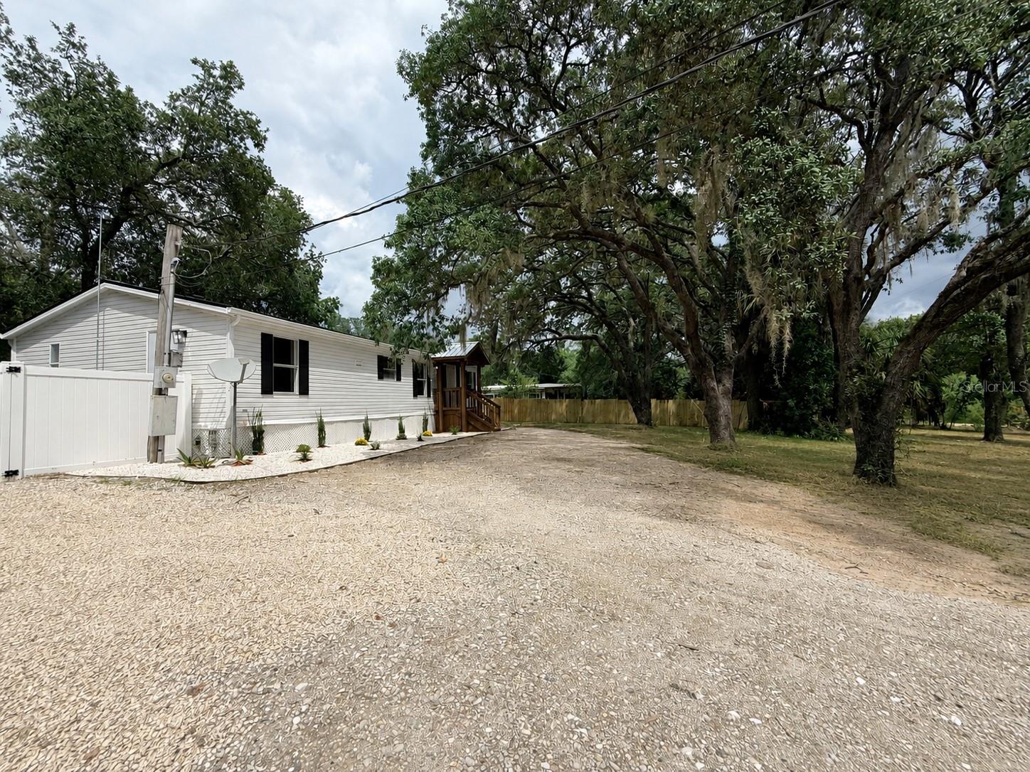 9637 Passaic Dr Property Photo 11