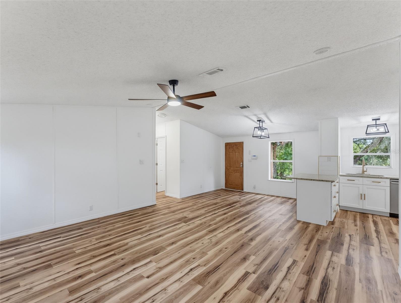 9637 Passaic Dr Property Photo 19