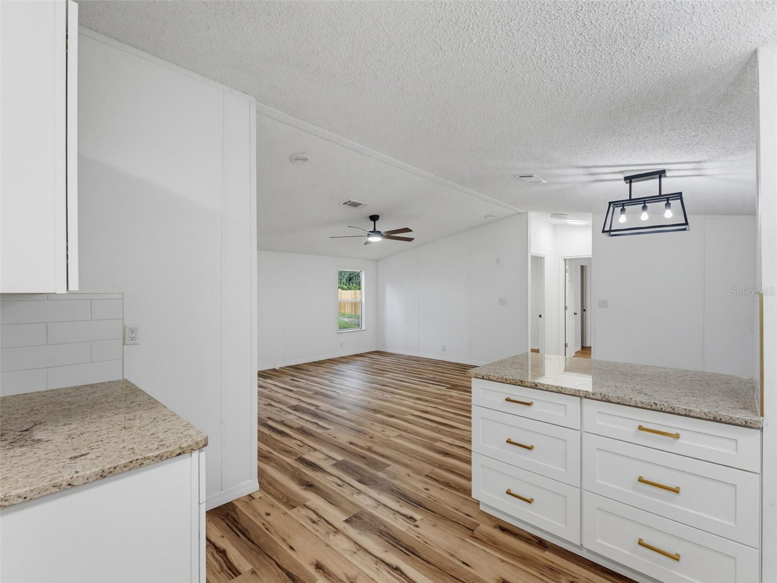9637 Passaic Dr Property Photo 35
