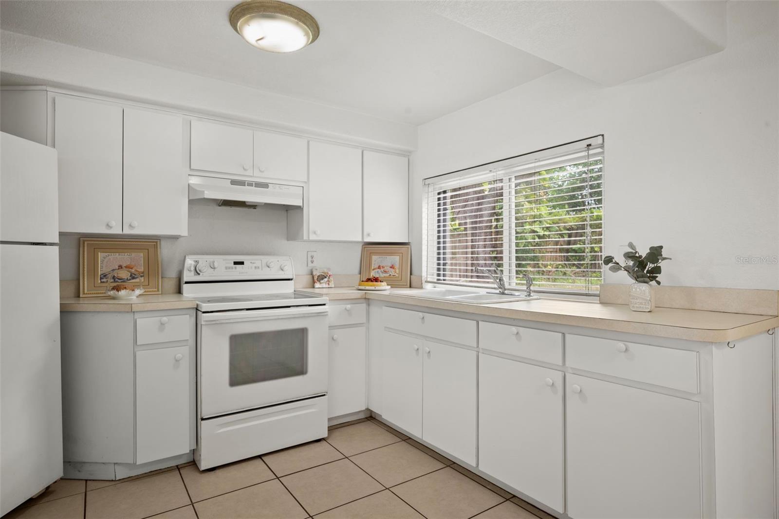 3438 Kimberly Oaks Dr Property Photo 6