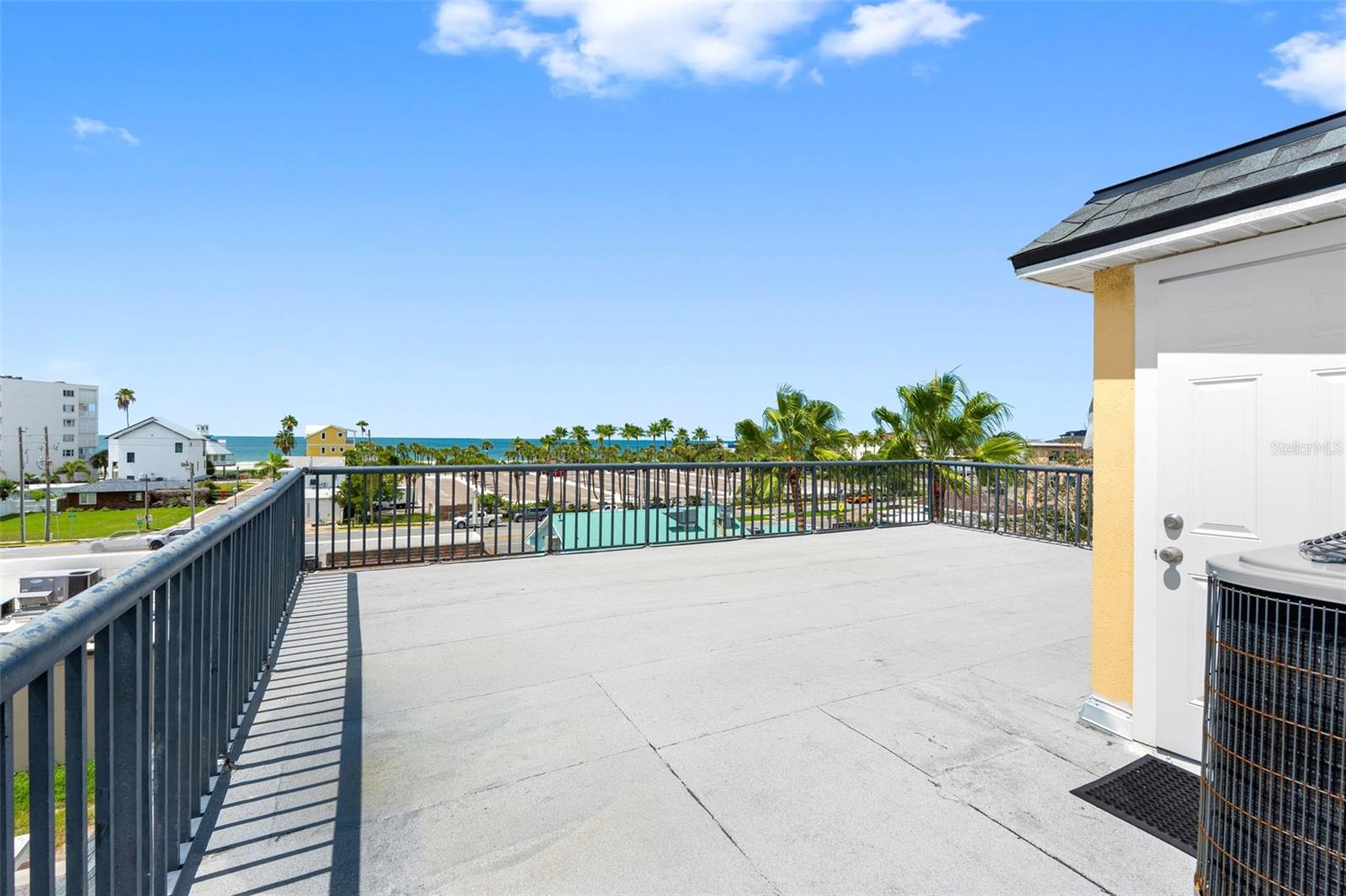 18105 1st St E Property Photo 5