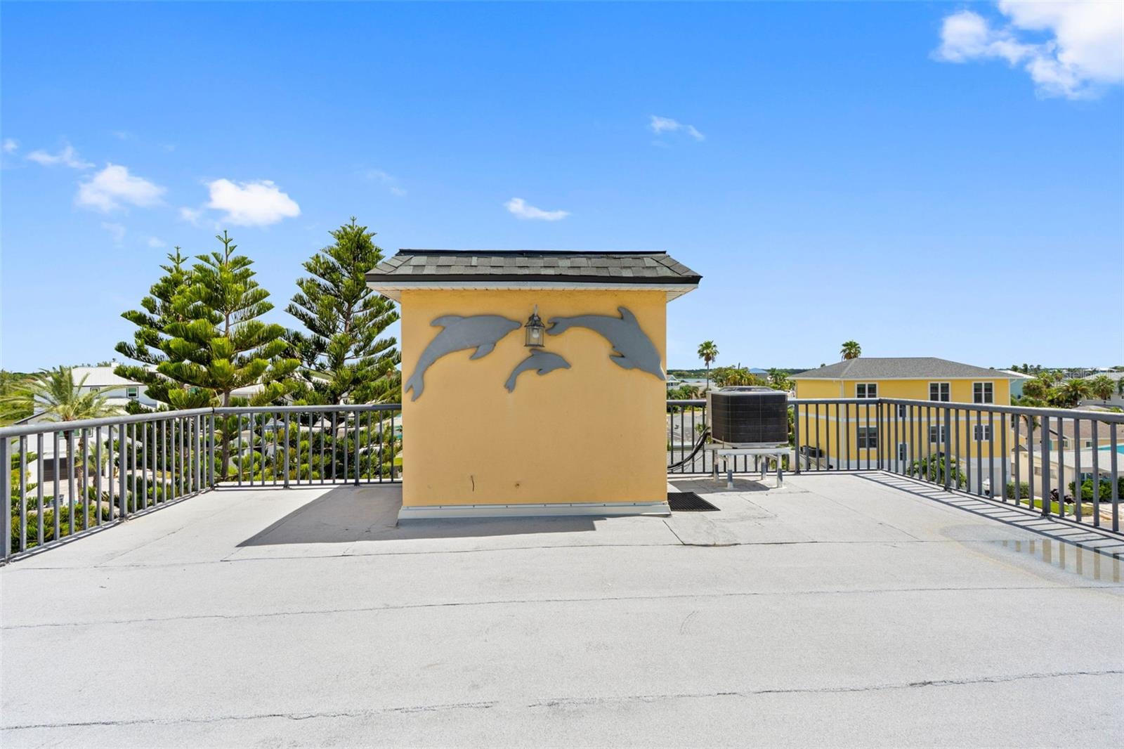 18105 1st St E Property Photo 6
