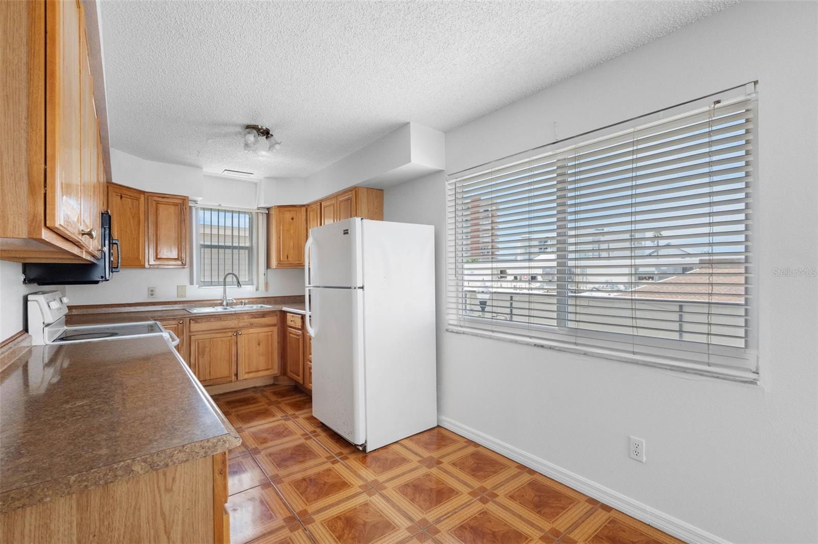 18105 1st St E Property Photo 11