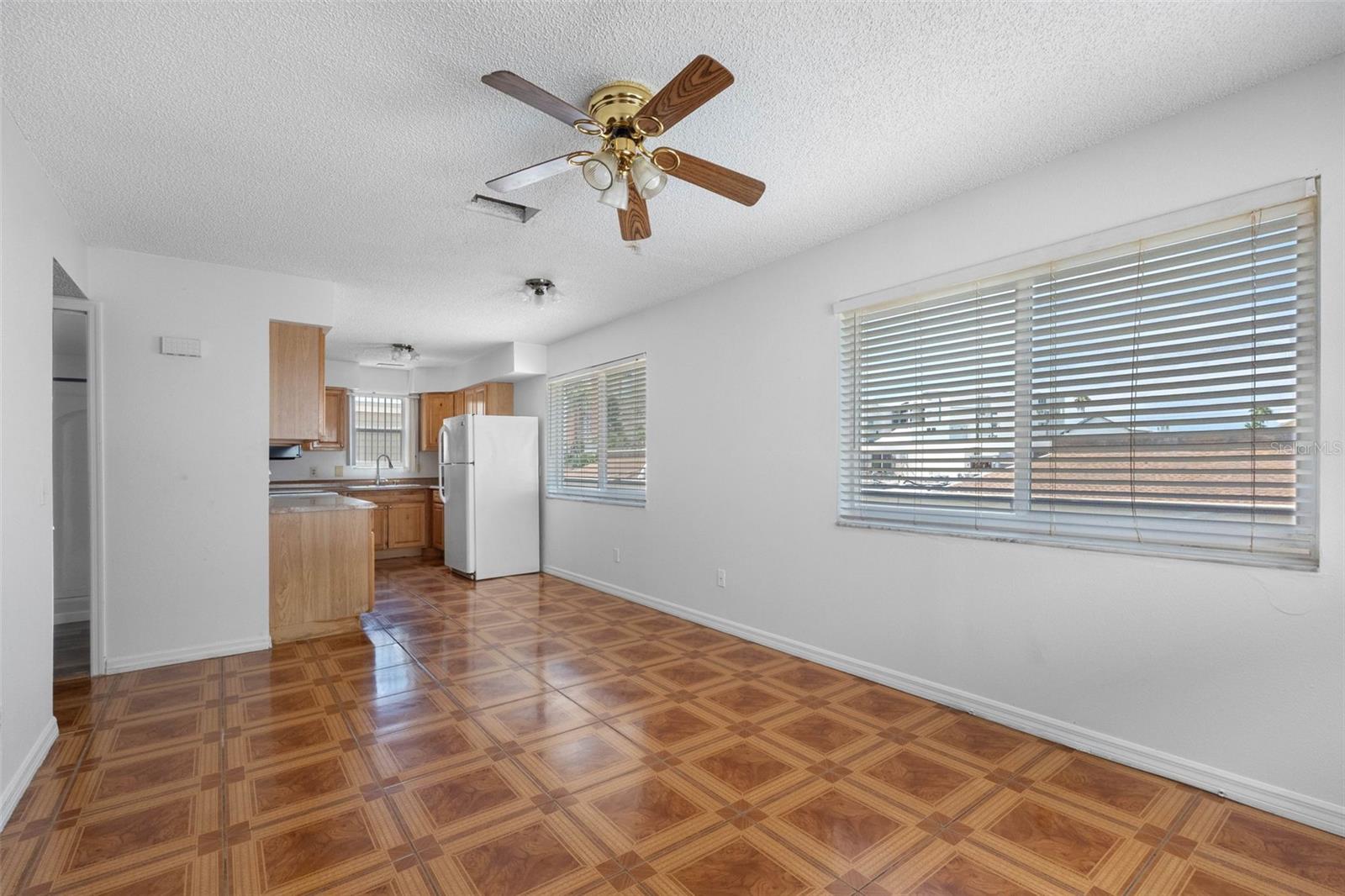 18105 1st St E Property Photo 12