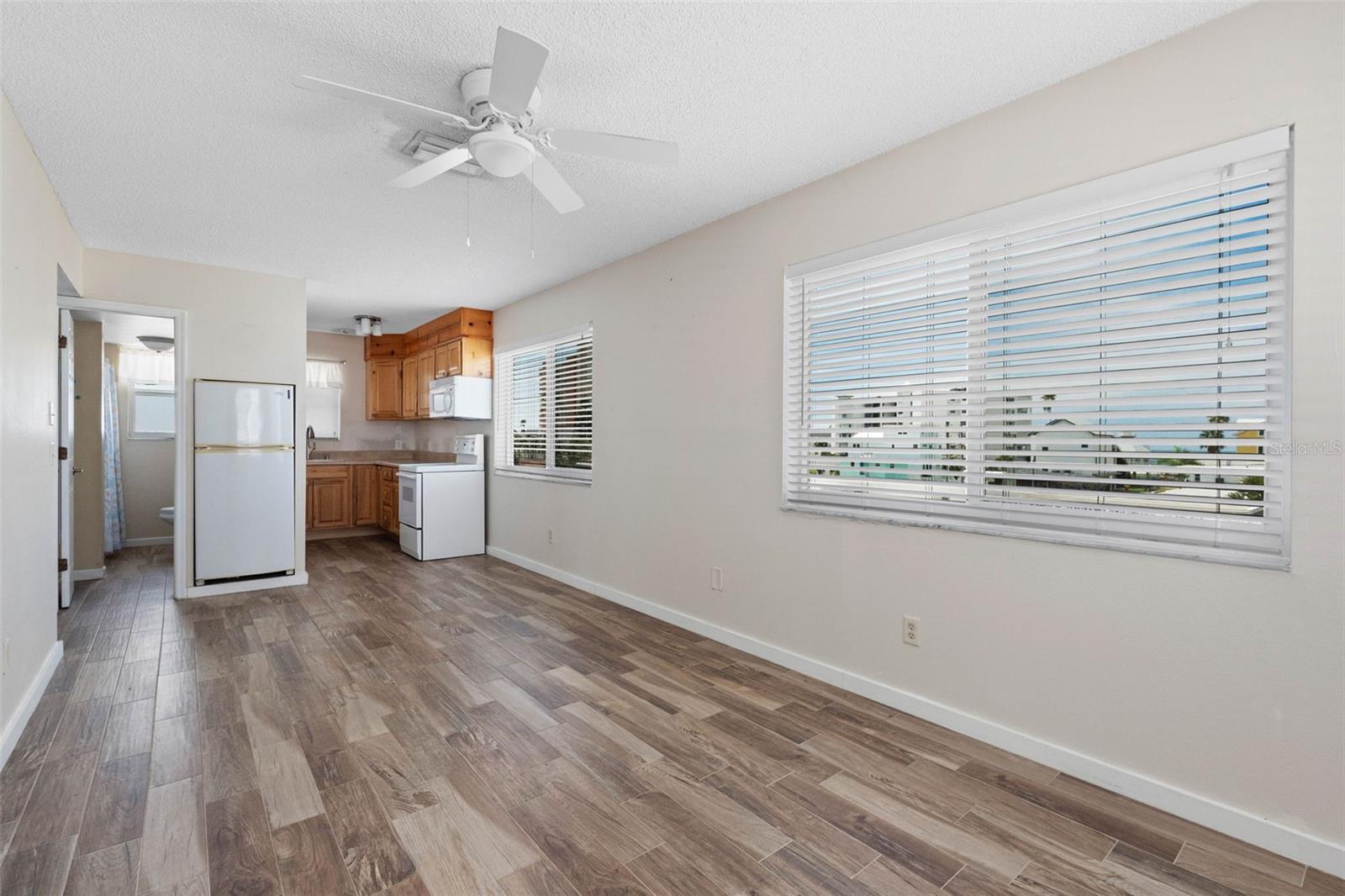 18105 1st St E Property Photo 22