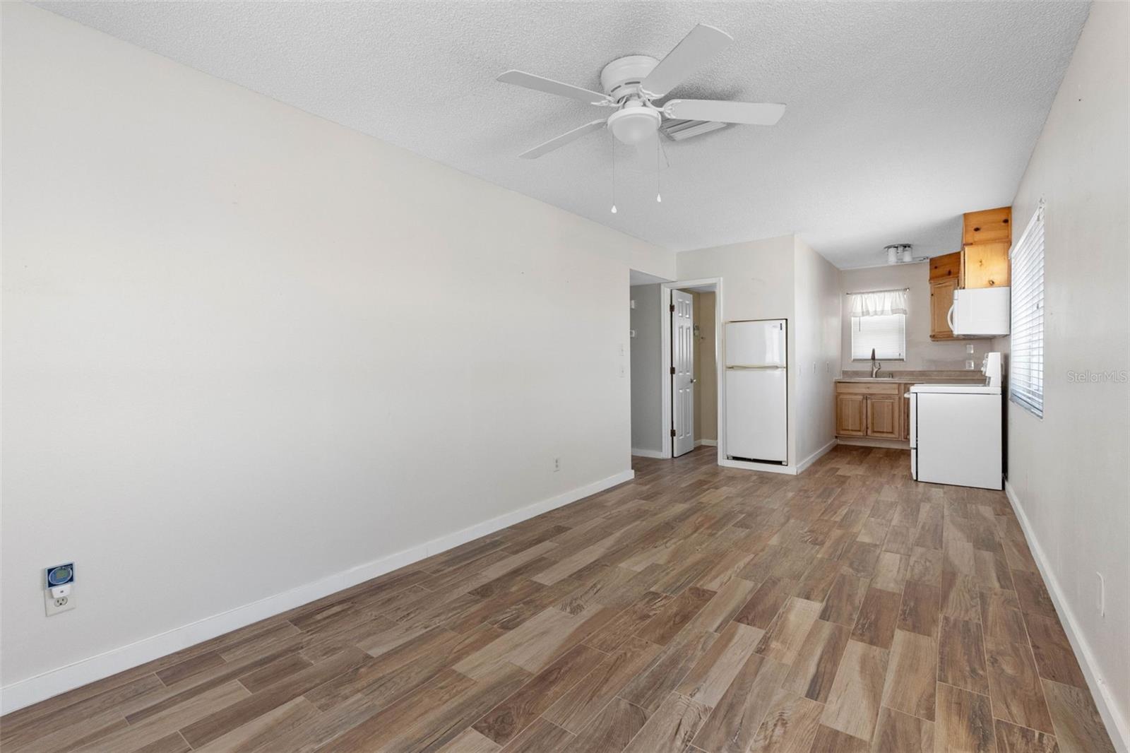 18105 1st St E Property Photo 25