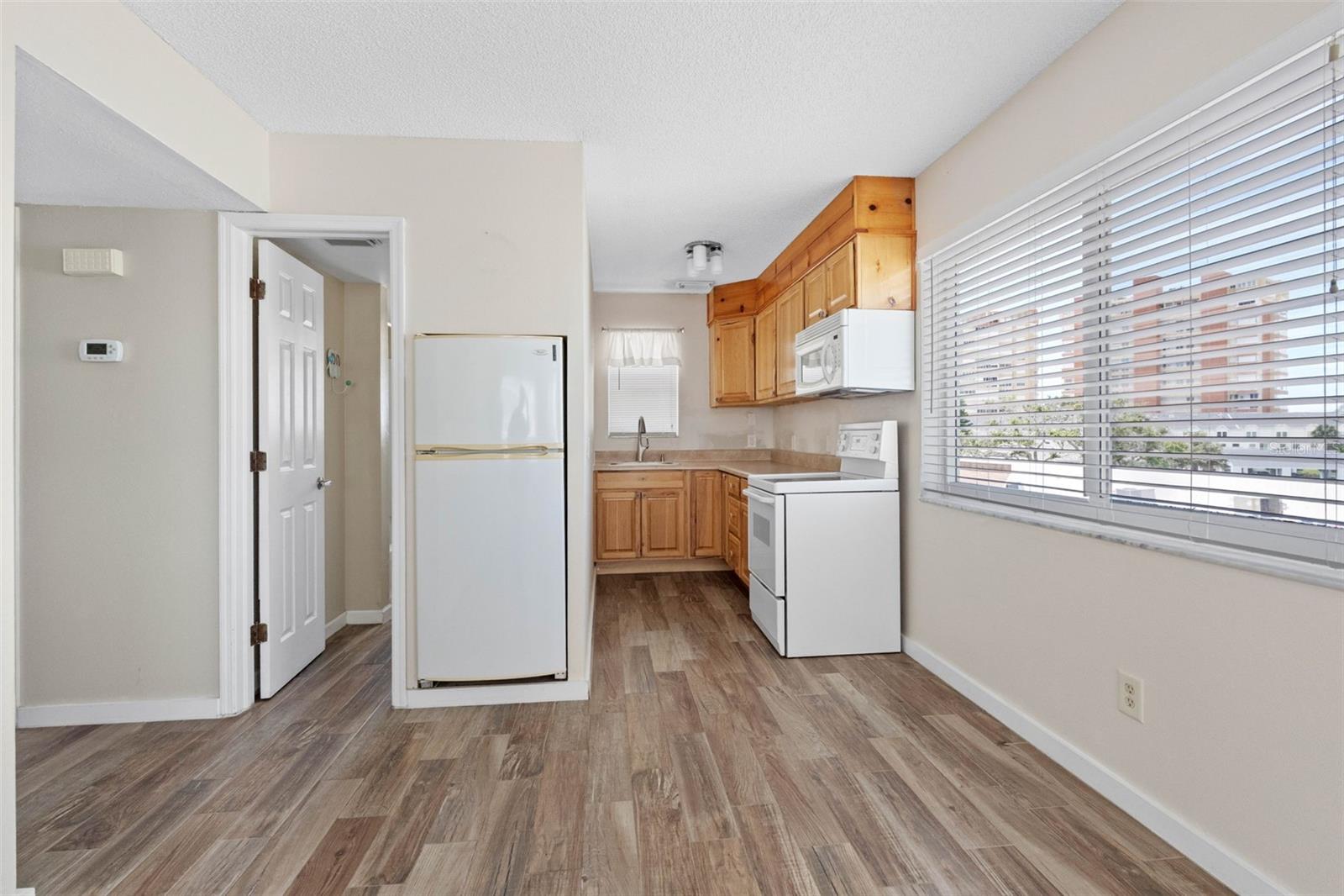 18105 1st St E Property Photo 28