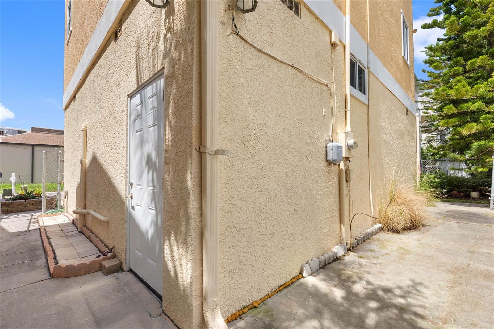 18105 1st St E Property Photo 46