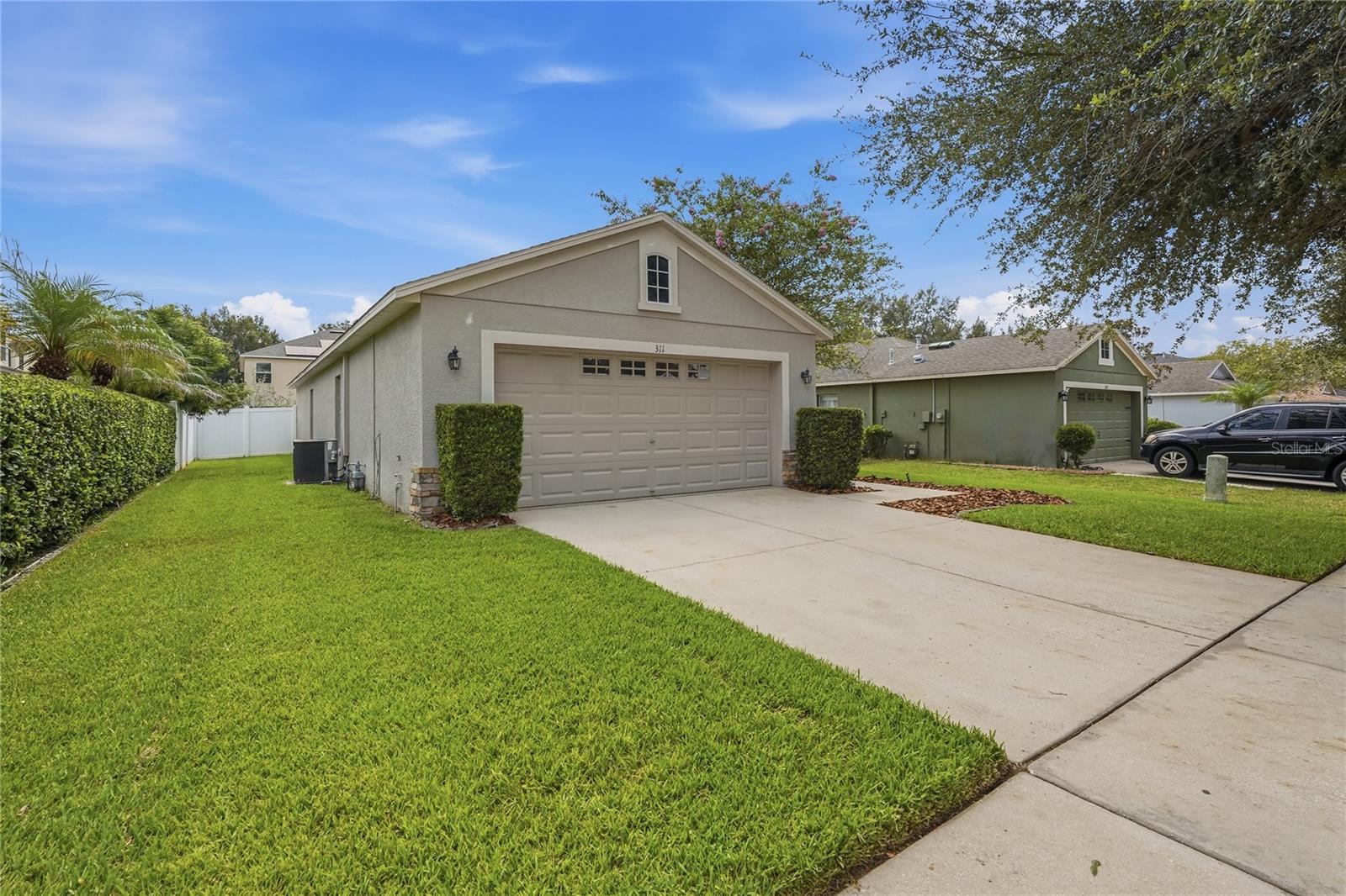 TB8544796 Property Photo 2