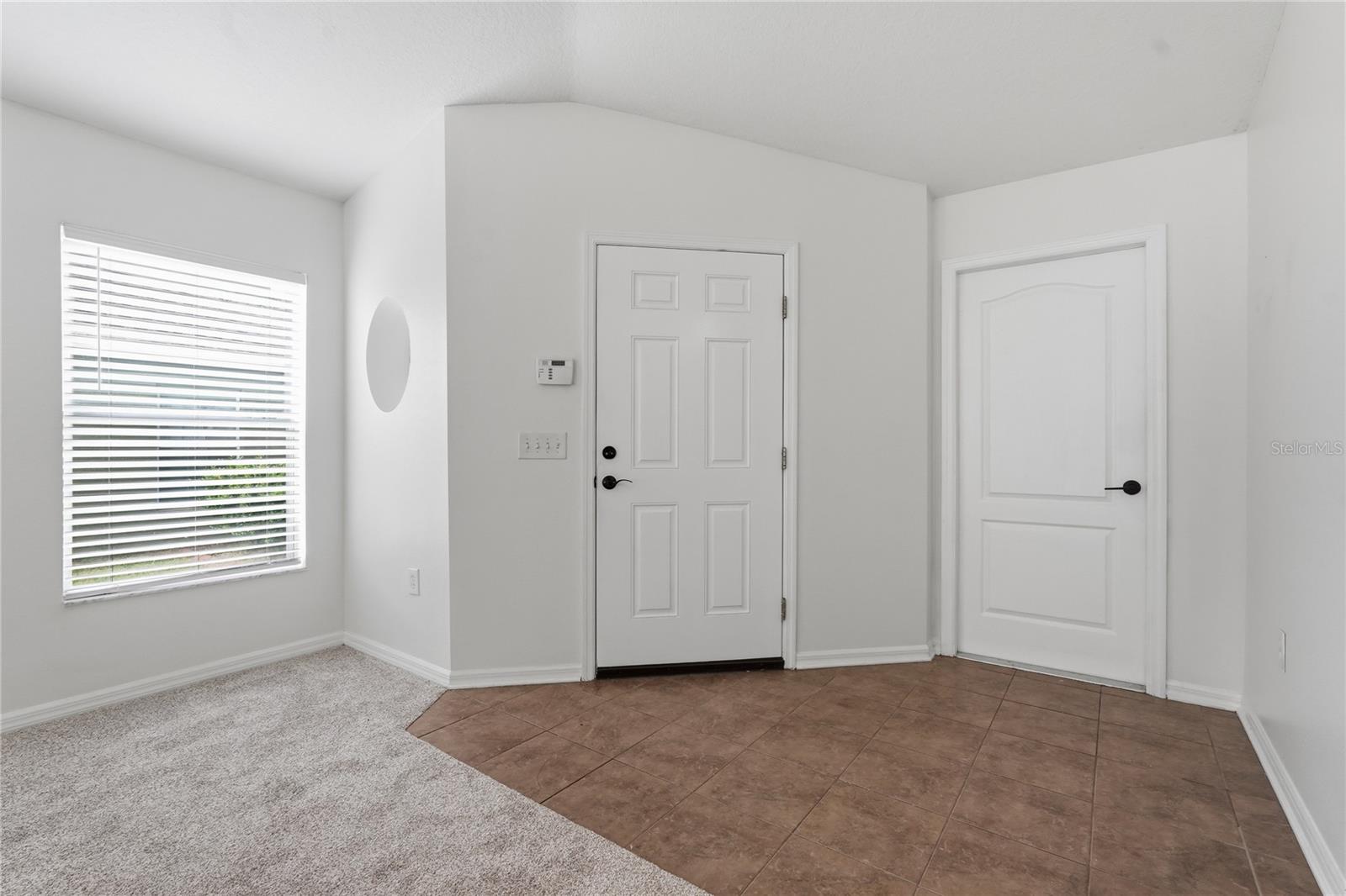 TB8544796 Property Photo 6