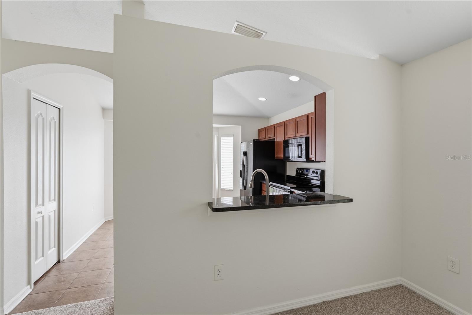 TB8544796 Property Photo 10