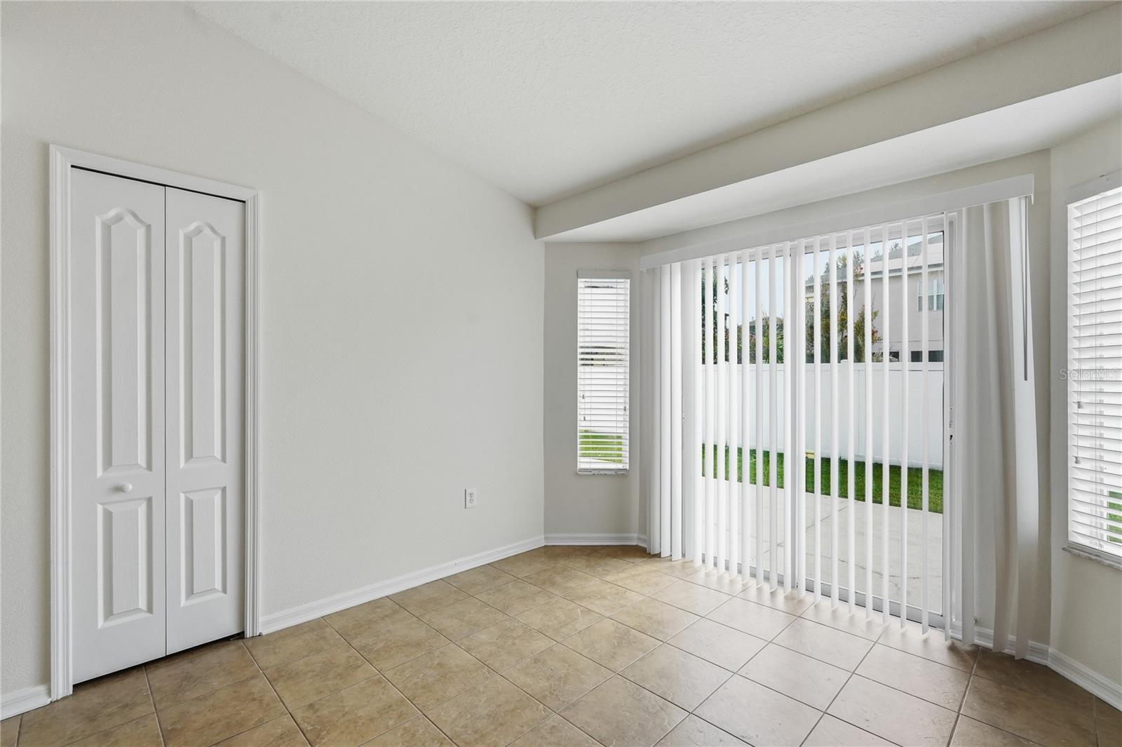 TB8544796 Property Photo 17