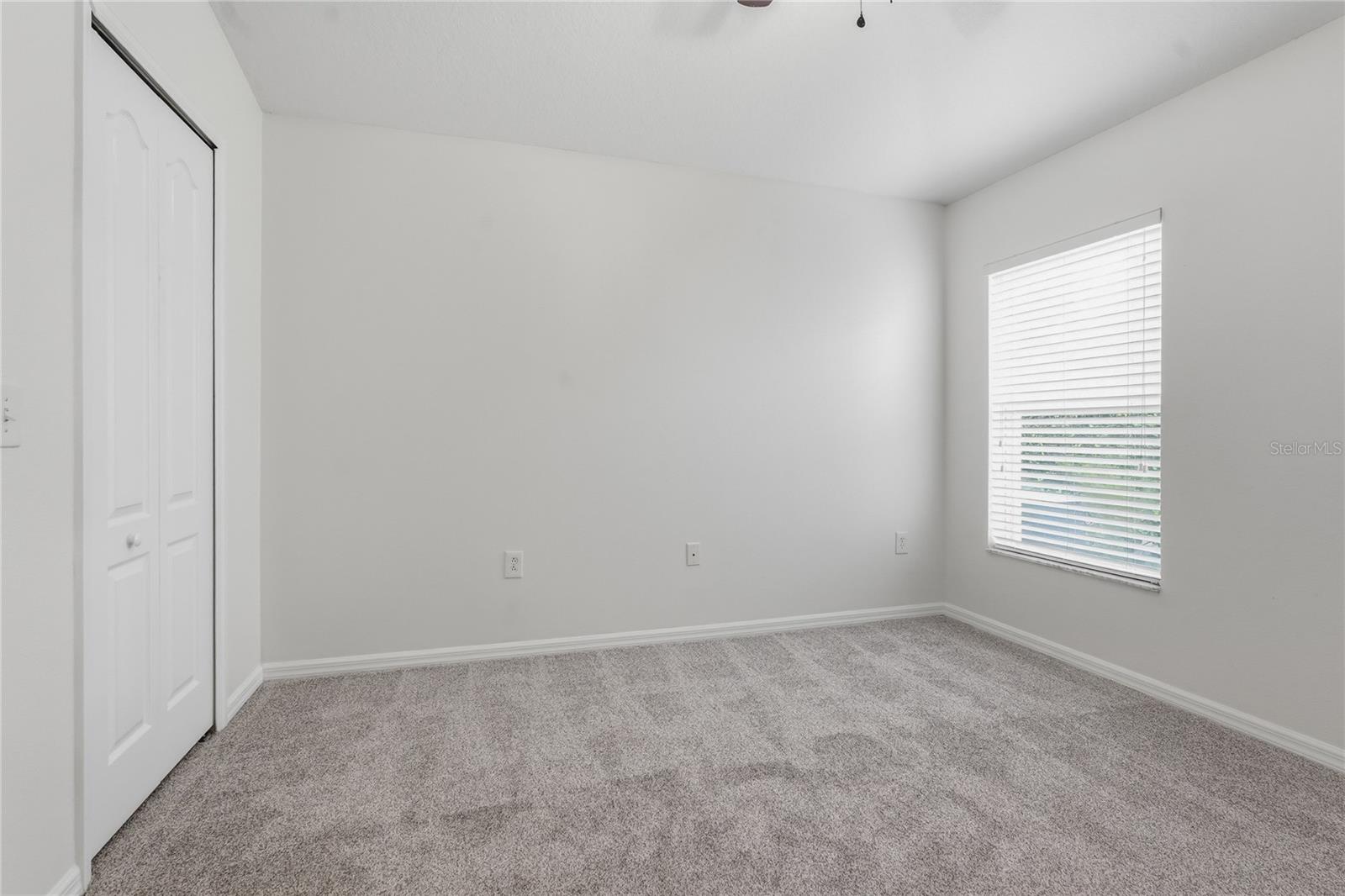 TB8544796 Property Photo 25