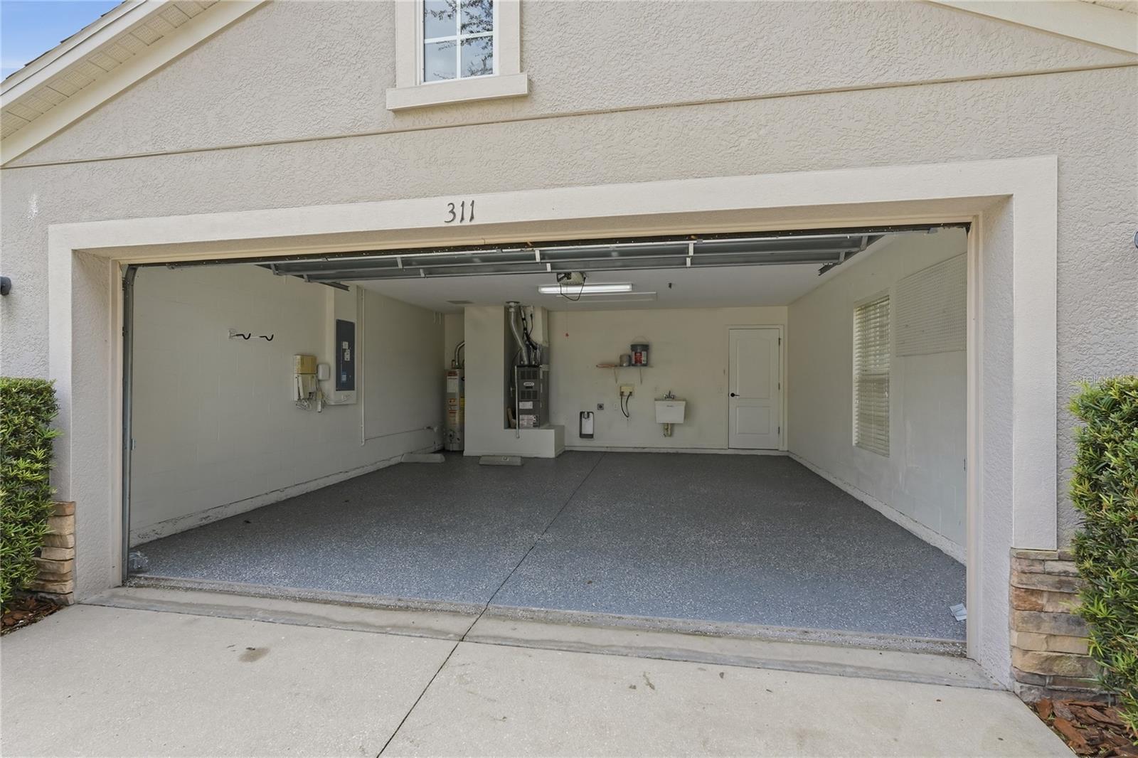 TB8544796 Property Photo 29