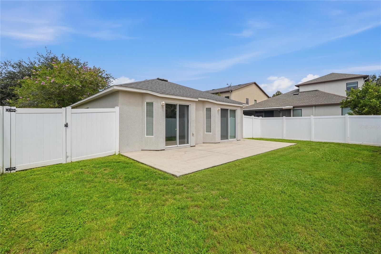 TB8544796 Property Photo 39