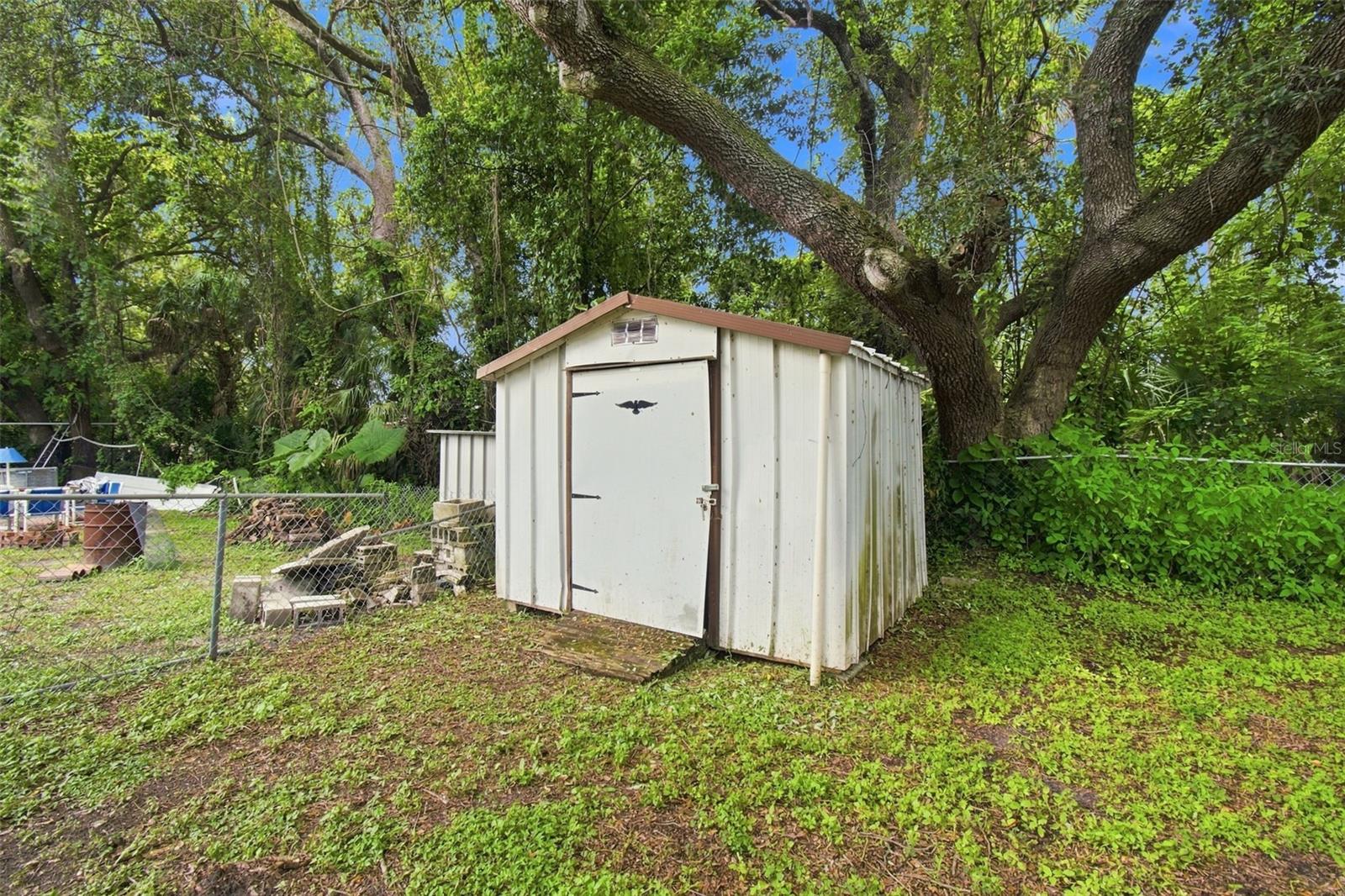 8823 E Millpoint Rd Property Photo 31
