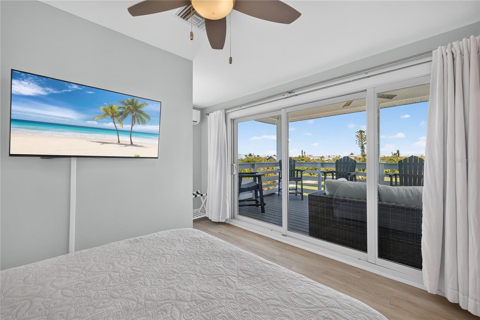 10440 Yacht Basin Dr Property Photo 26