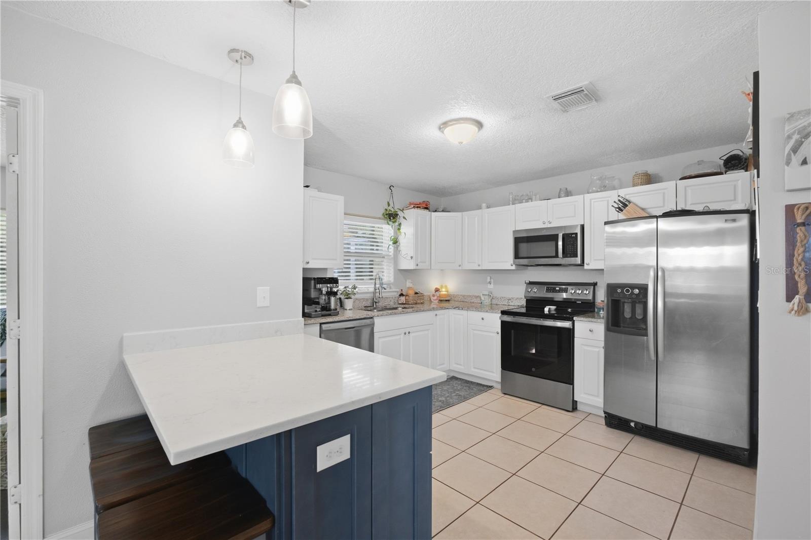 345 Cannon St Property Photo 3