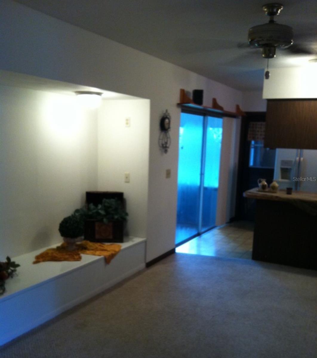 1021 Greenbriar Dr Property Photo 5