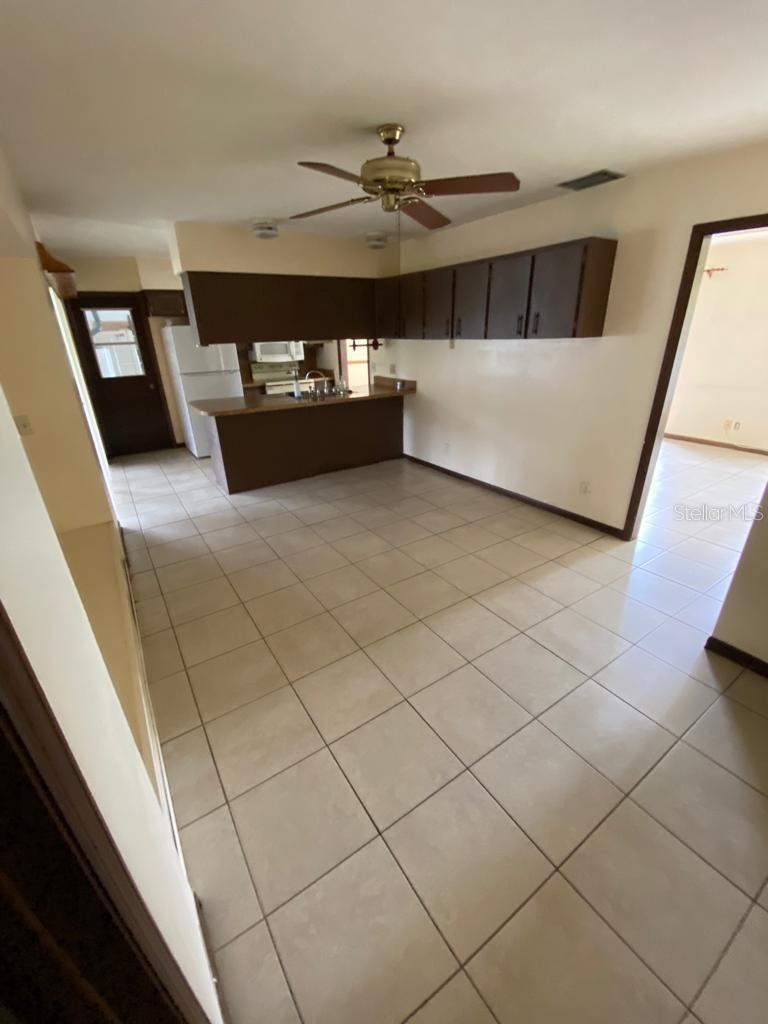 1021 Greenbriar Dr Property Photo 9