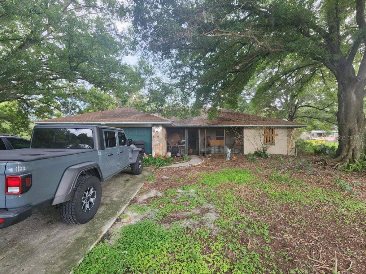 2407 Summer Hollow Dr Property Photo 1