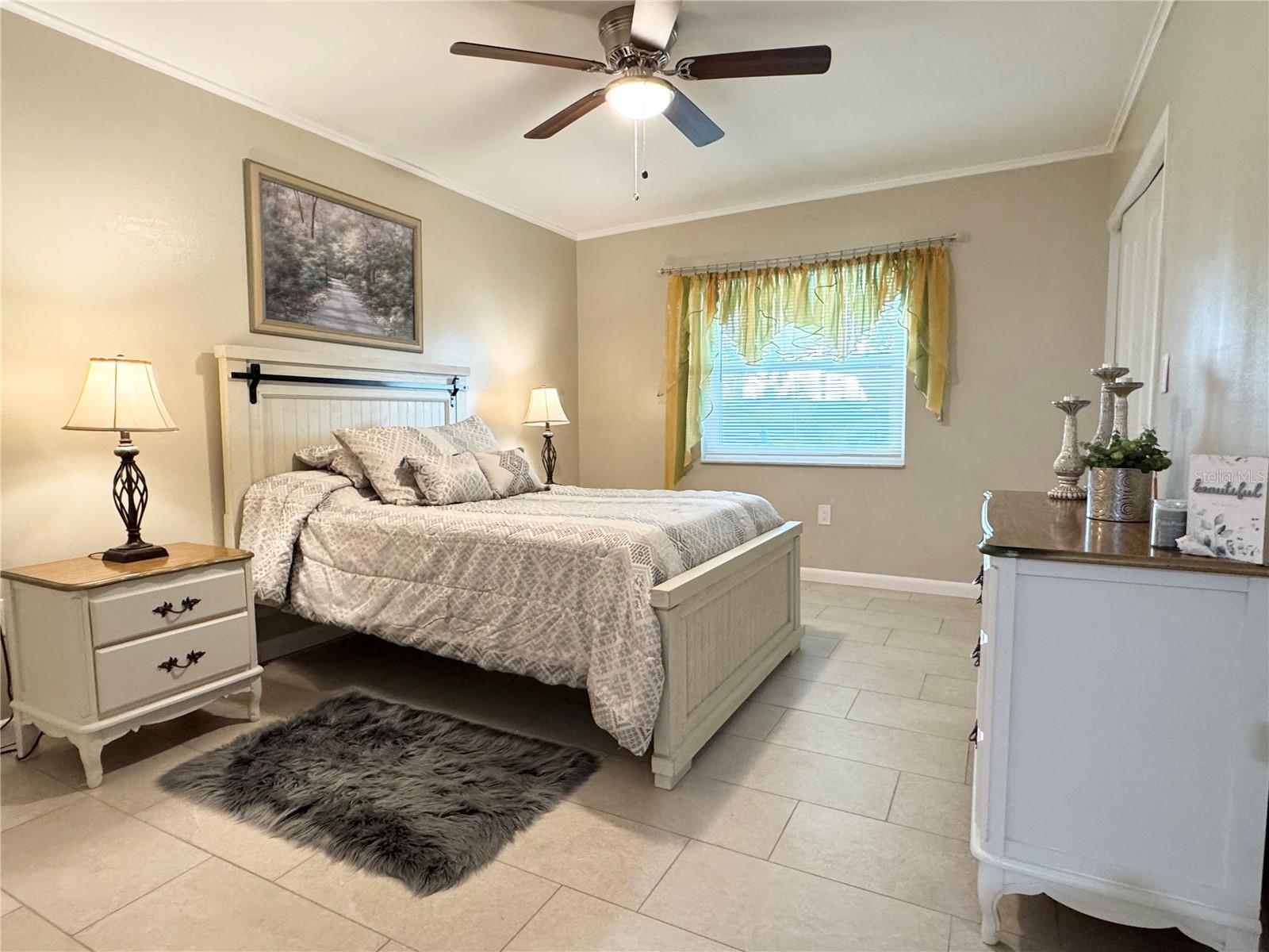 1100 E Bay Dr #3 Property Photo 16