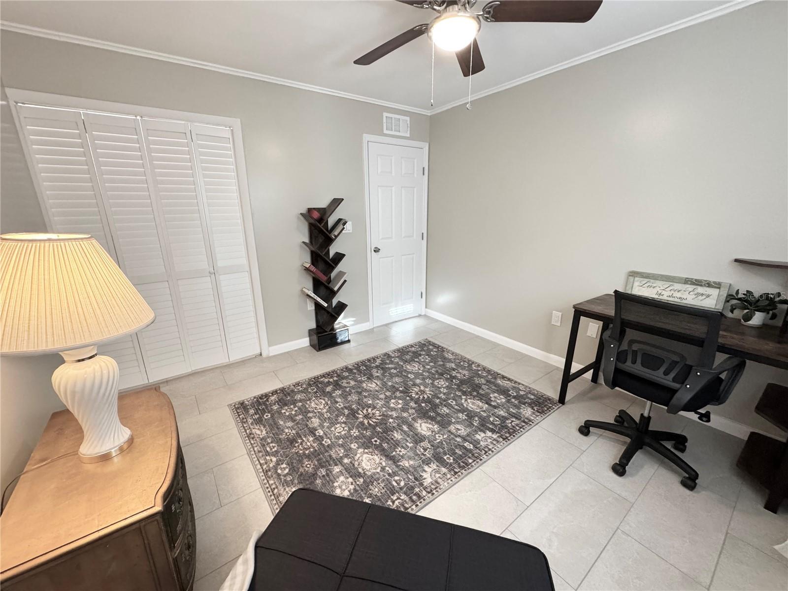 1100 E Bay Dr #3 Property Photo 23