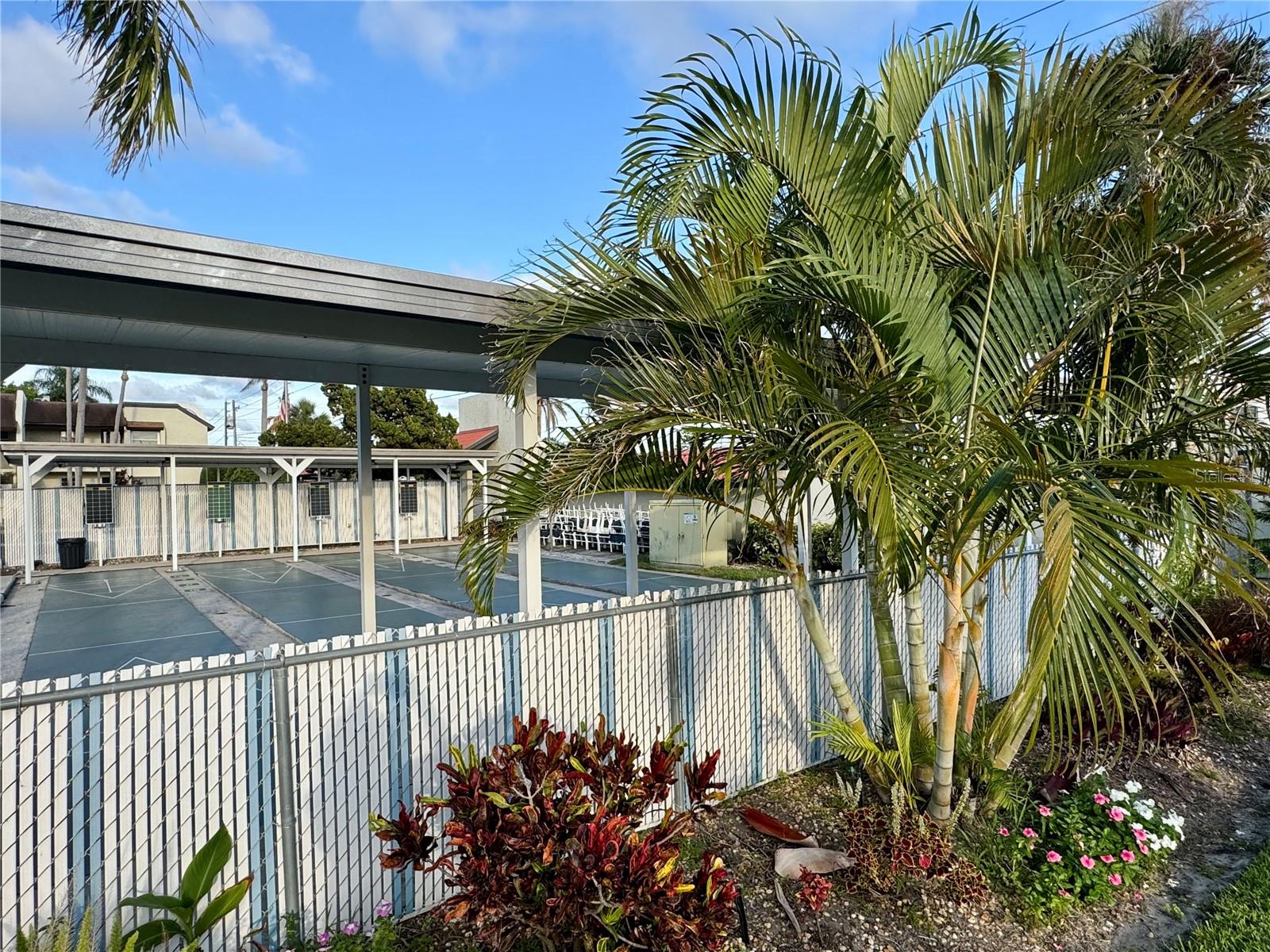 1100 E Bay Dr #3 Property Photo 46
