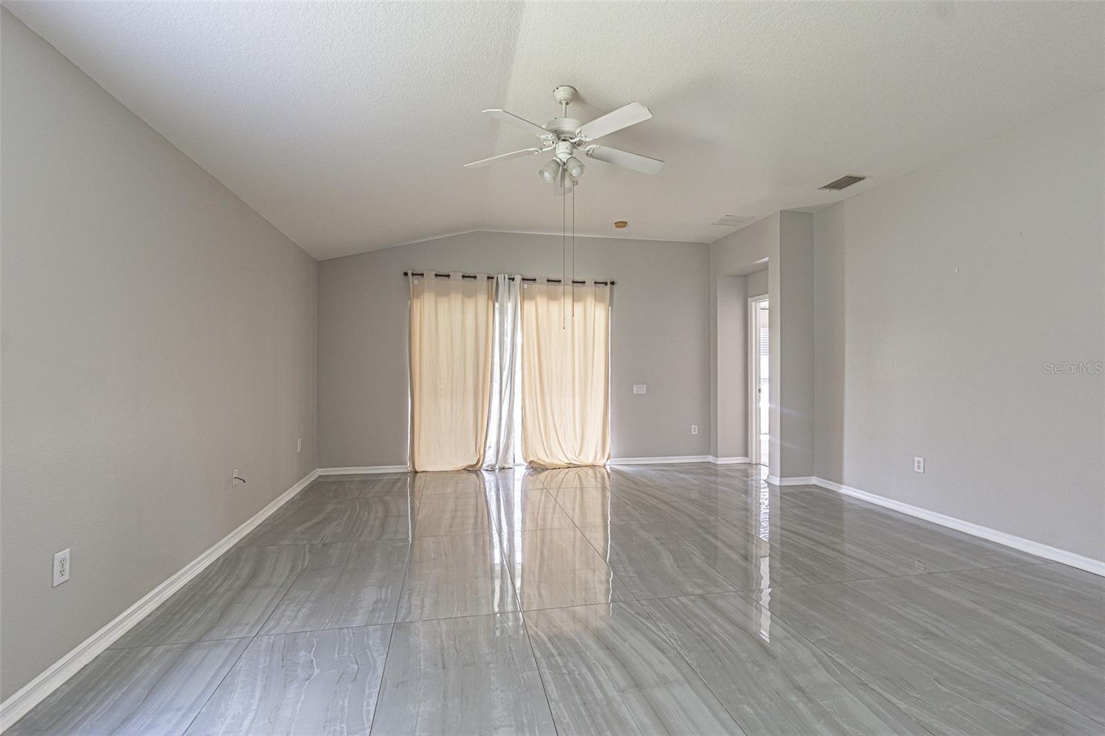 5553 Gallant Fox Ct Property Photo 10