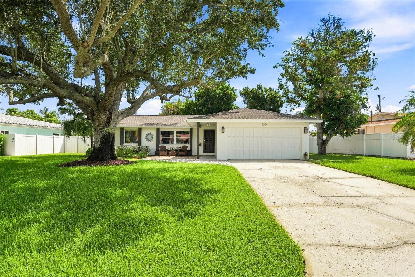2334 Tropical Shores Dr Se Property Photo 6