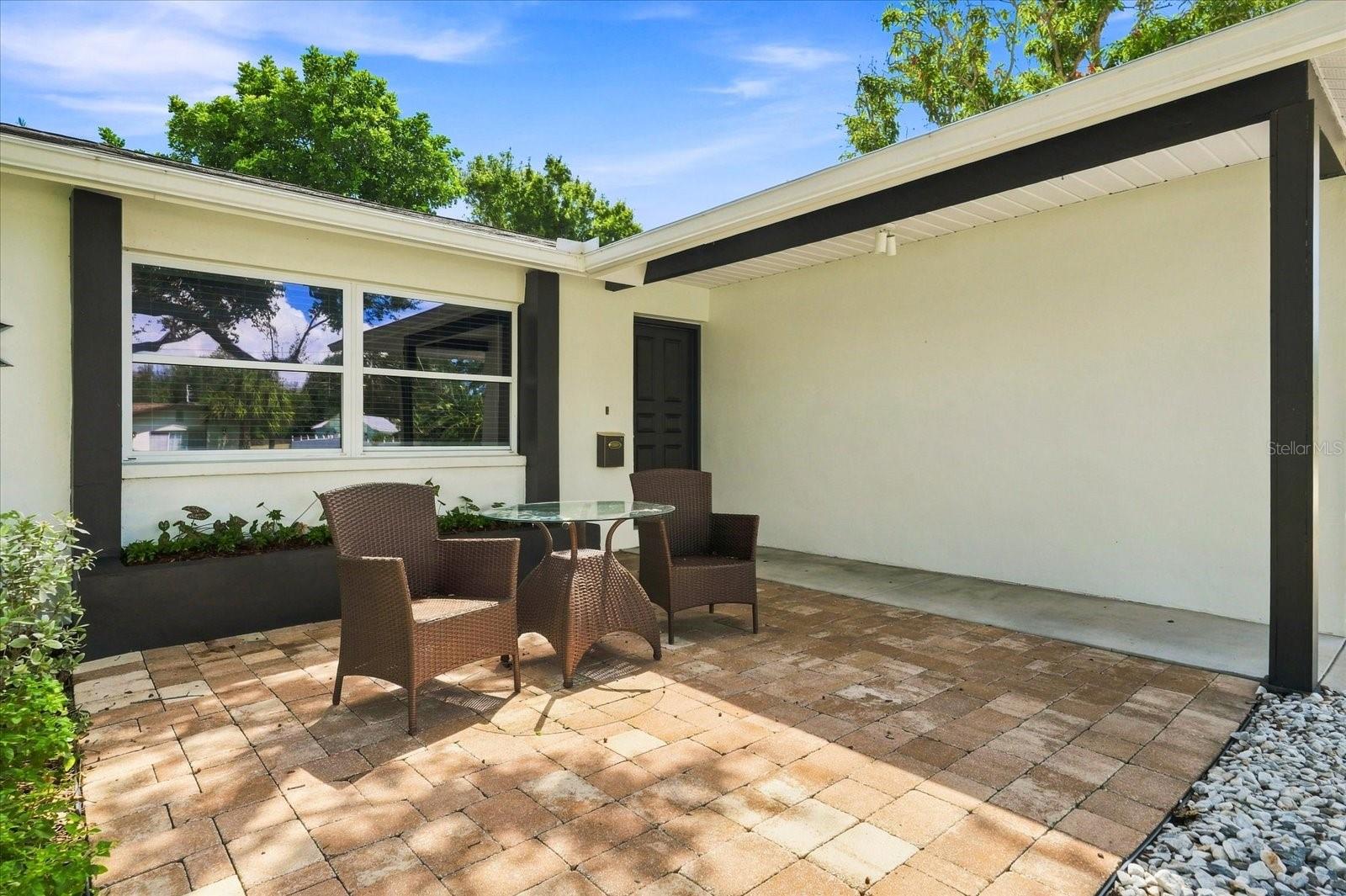 2334 Tropical Shores Dr Se Property Photo 8